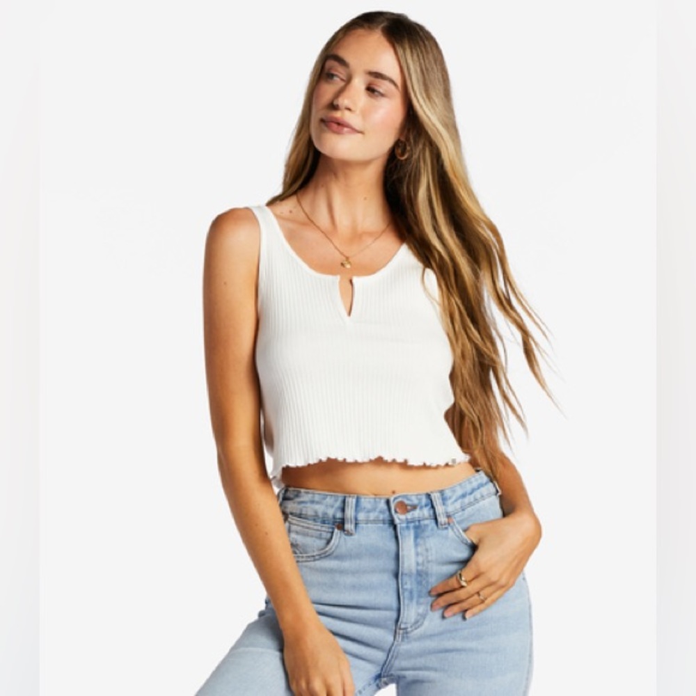 white billabong tank